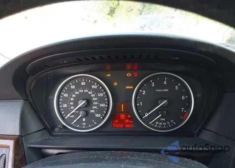 2008 BMW 528I I z USA, uszkodzony, nr VIN WBANU53548CT16233